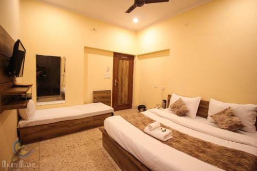 Deluxe Room at Ganesha Sadan